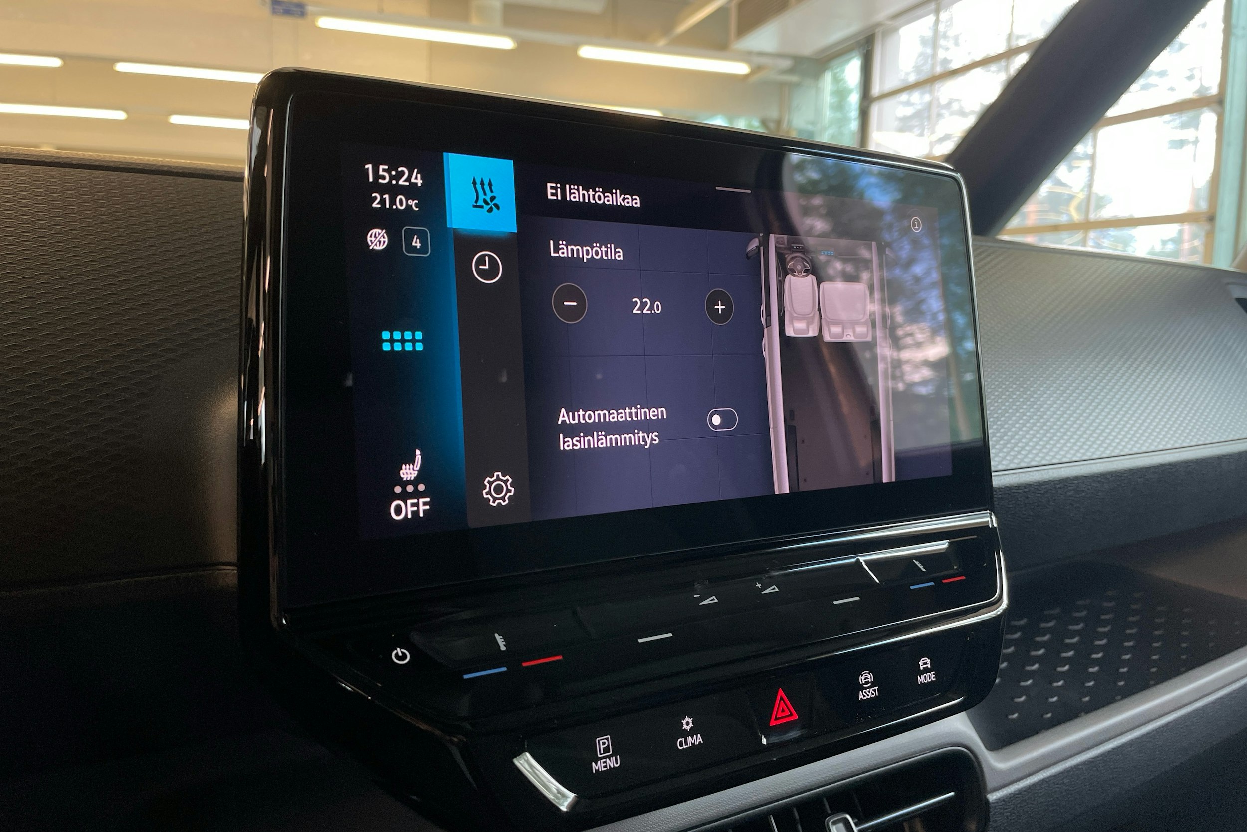 valkoinen Volkswagen ID. Buzz 2024 kuva 22.