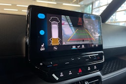 valkoinen Volkswagen ID. Buzz 2024 kuva 24.