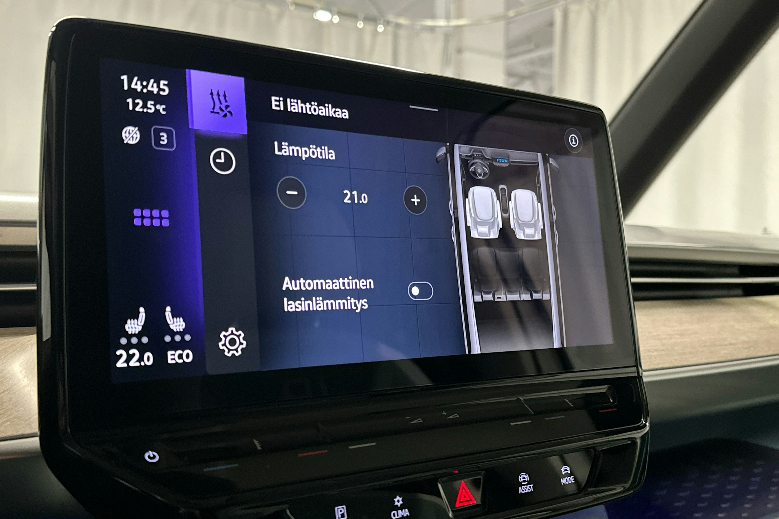 valkoinen Volkswagen ID. Buzz 2024 kuva 19.