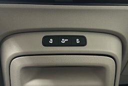 valkoinen Volkswagen ID. Buzz 2024 kuva 26.