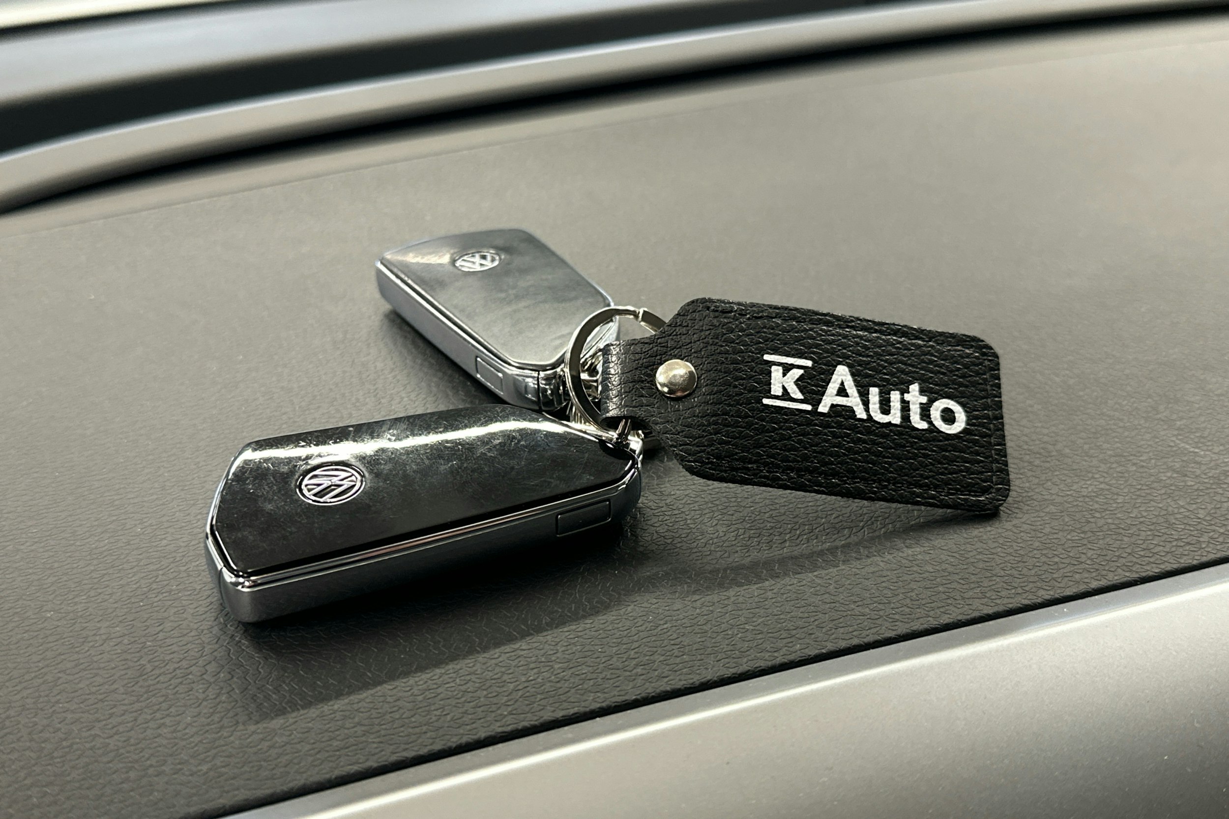 valkoinen Volkswagen ID. Buzz 2024 kuva 32.