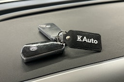 valkoinen Volkswagen ID. Buzz 2024 kuva 32.