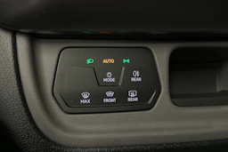 musta Volkswagen ID. Buzz 2025 kuva 22.