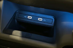musta Volkswagen ID. Buzz 2025 kuva 37.
