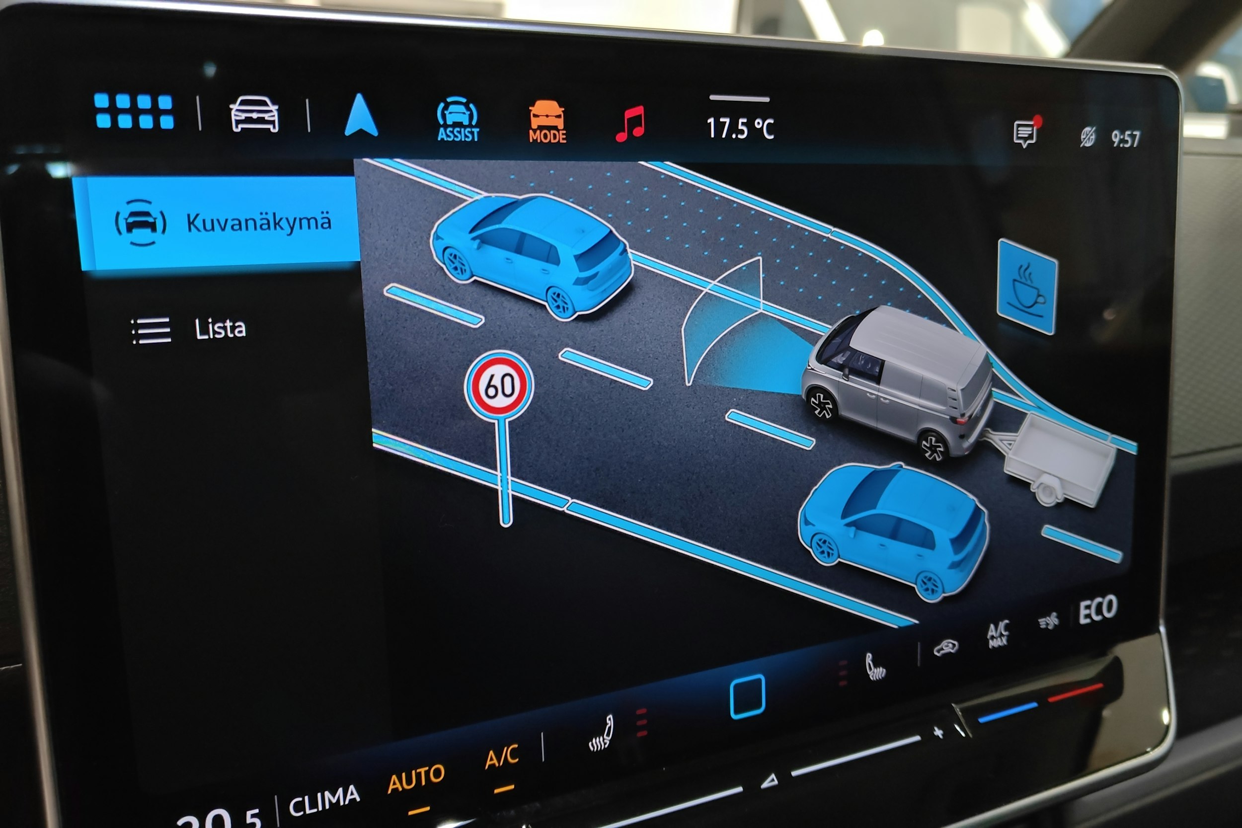 valkoinen Volkswagen ID. Buzz 2025 kuva 24.