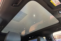 punainen Volkswagen ID. Buzz 2025 kuva 21.