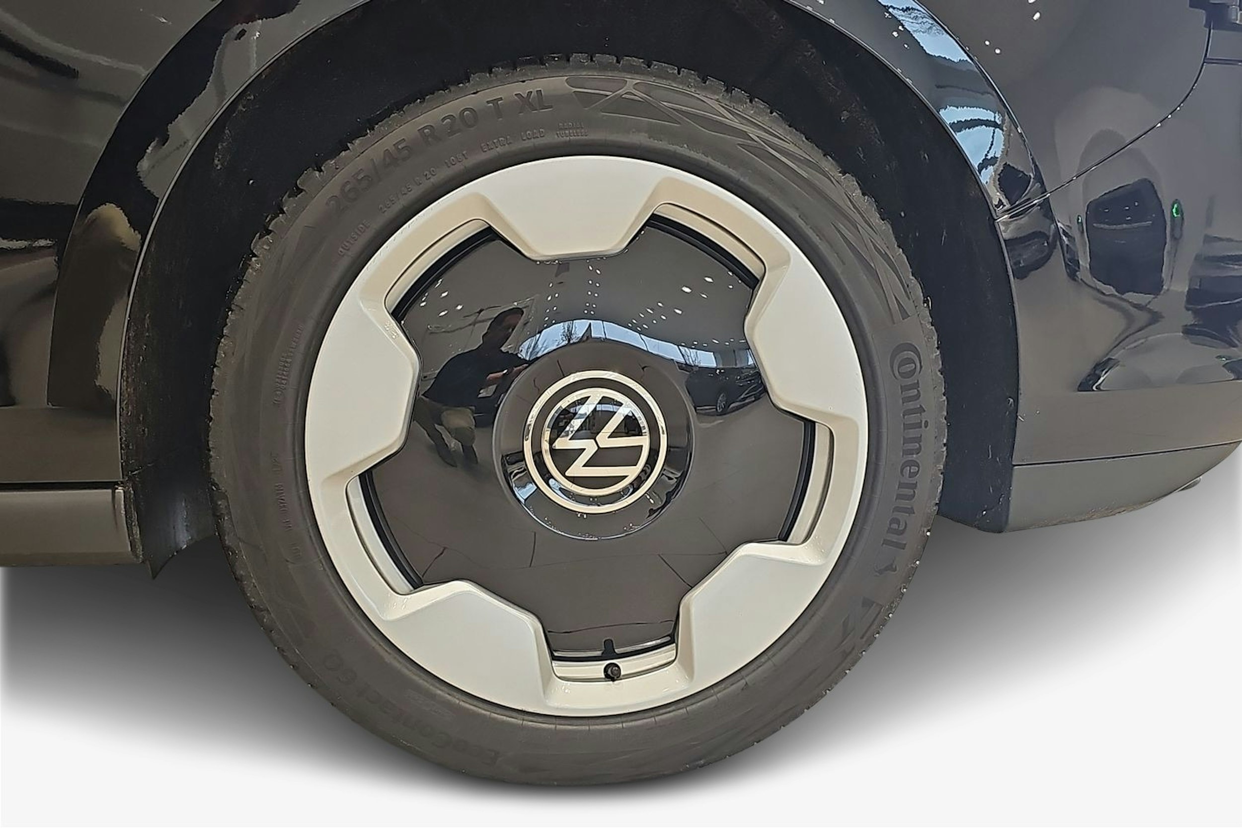 met. musta Volkswagen ID. Buzz 2025 kuva 11.