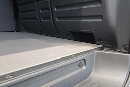 met. musta Volkswagen ID. Buzz 2025 kuva 14.