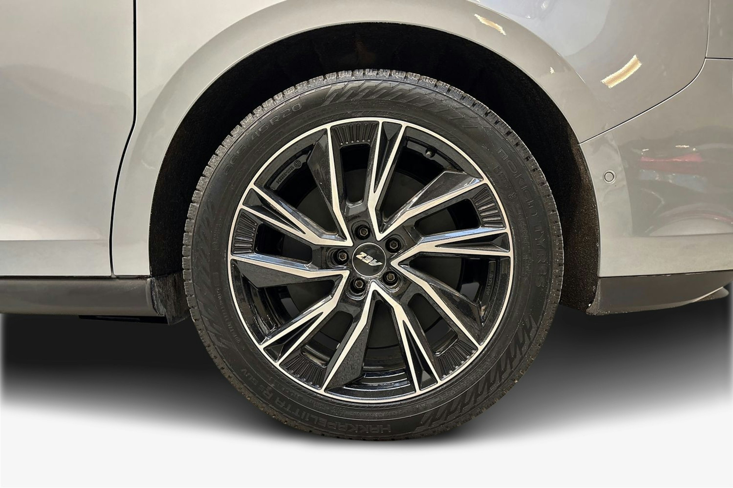 harmaa Volkswagen ID. Buzz 2025 kuva 11.