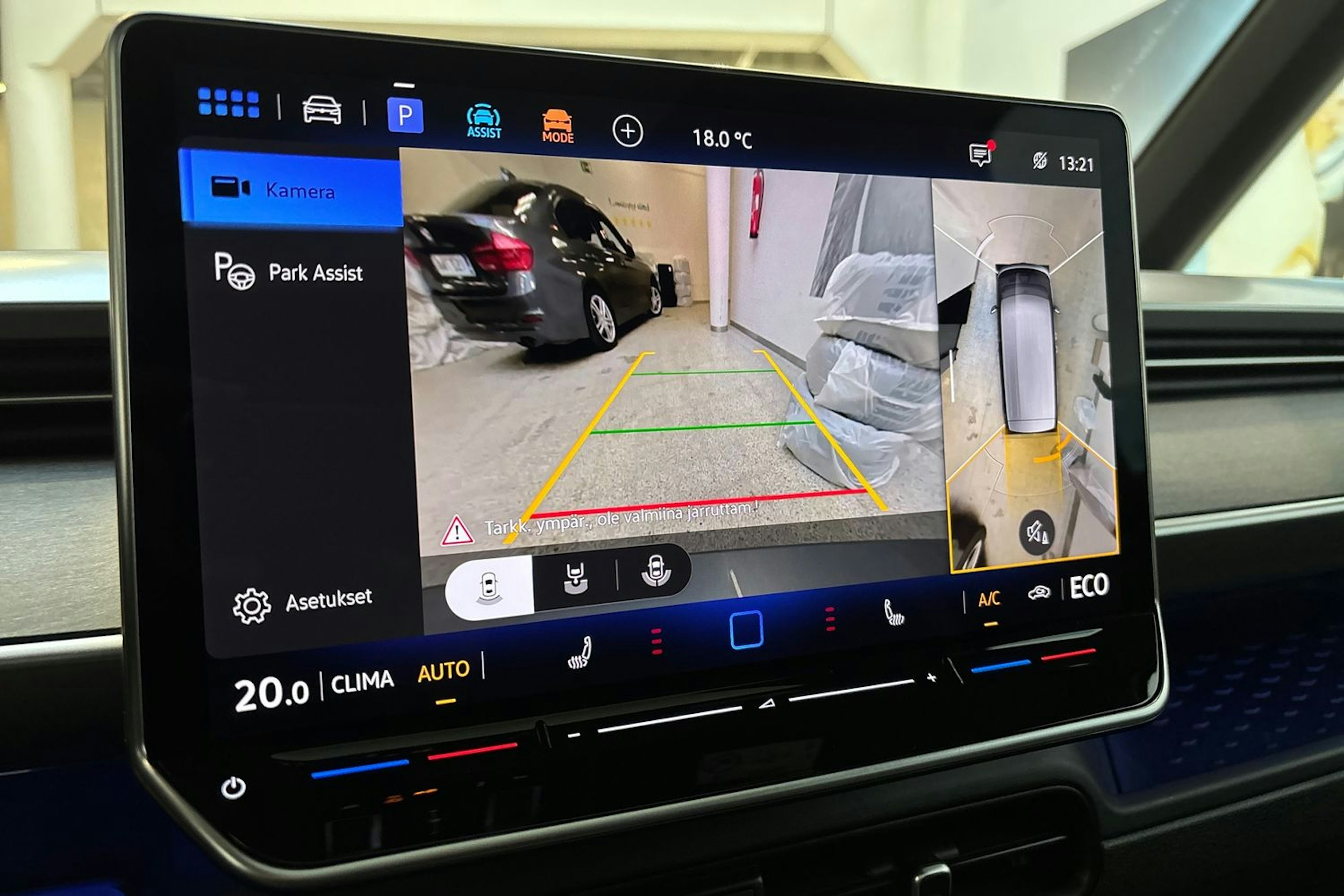 harmaa Volkswagen ID. Buzz 2025 kuva 26.