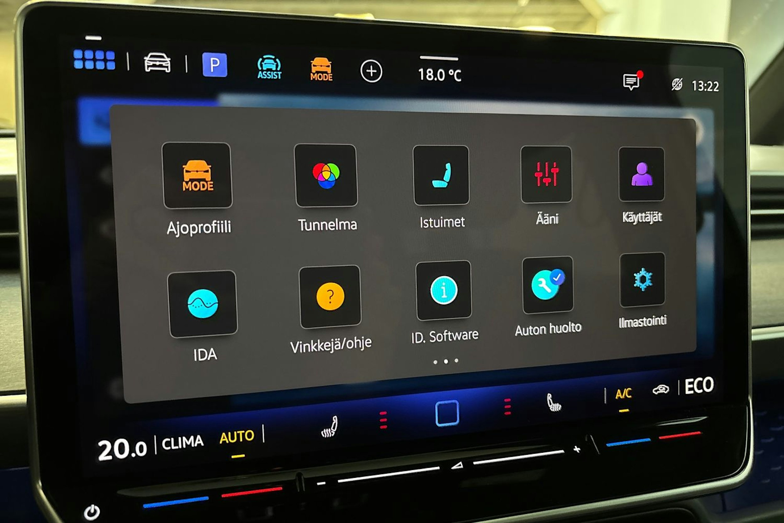 harmaa Volkswagen ID. Buzz 2025 kuva 30.
