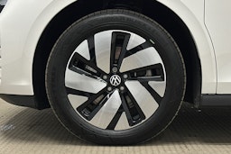 valkoinen Volkswagen ID. Buzz Cargo 2025 kuva 9.