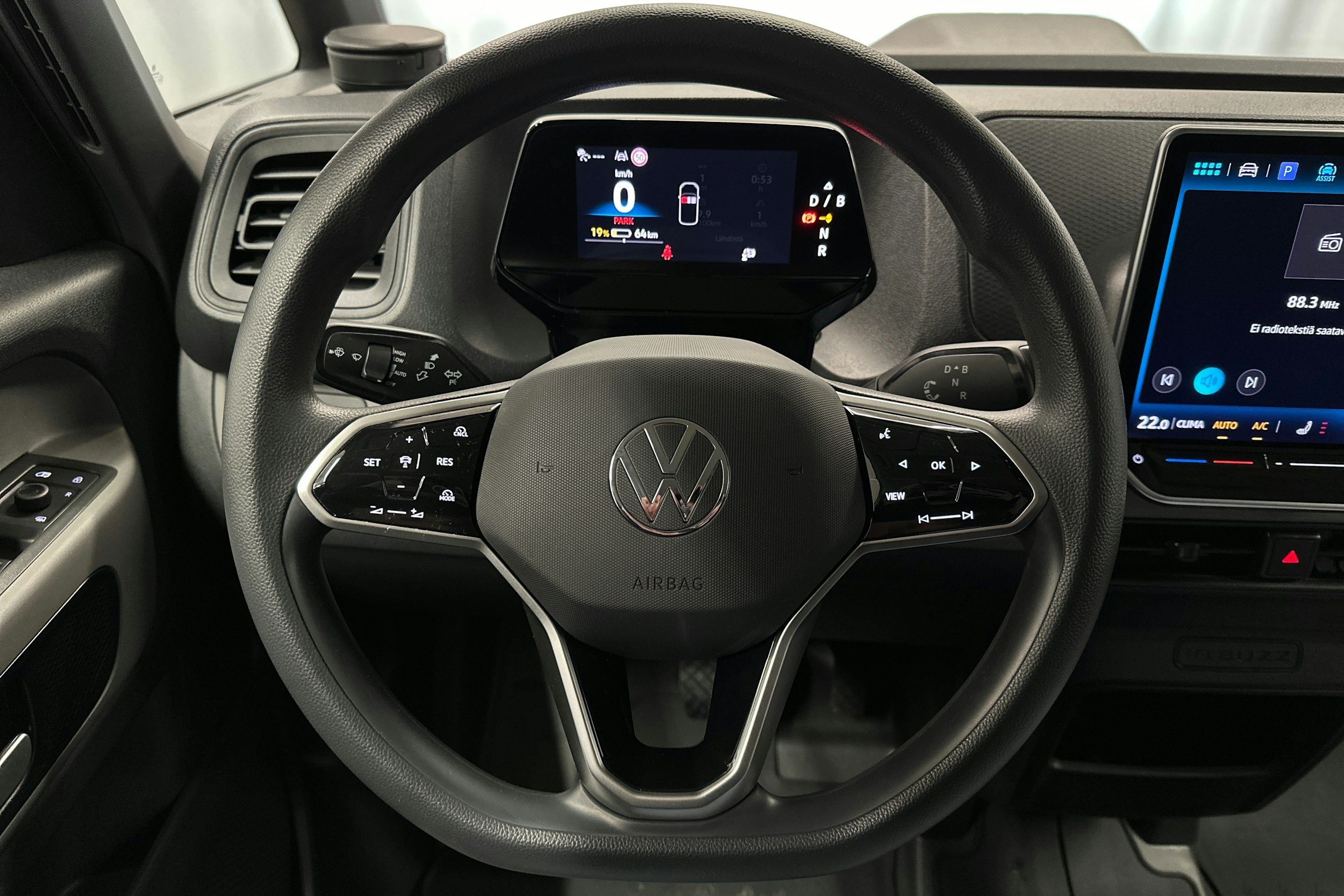valkoinen Volkswagen ID. Buzz Cargo 2025 kuva 16.