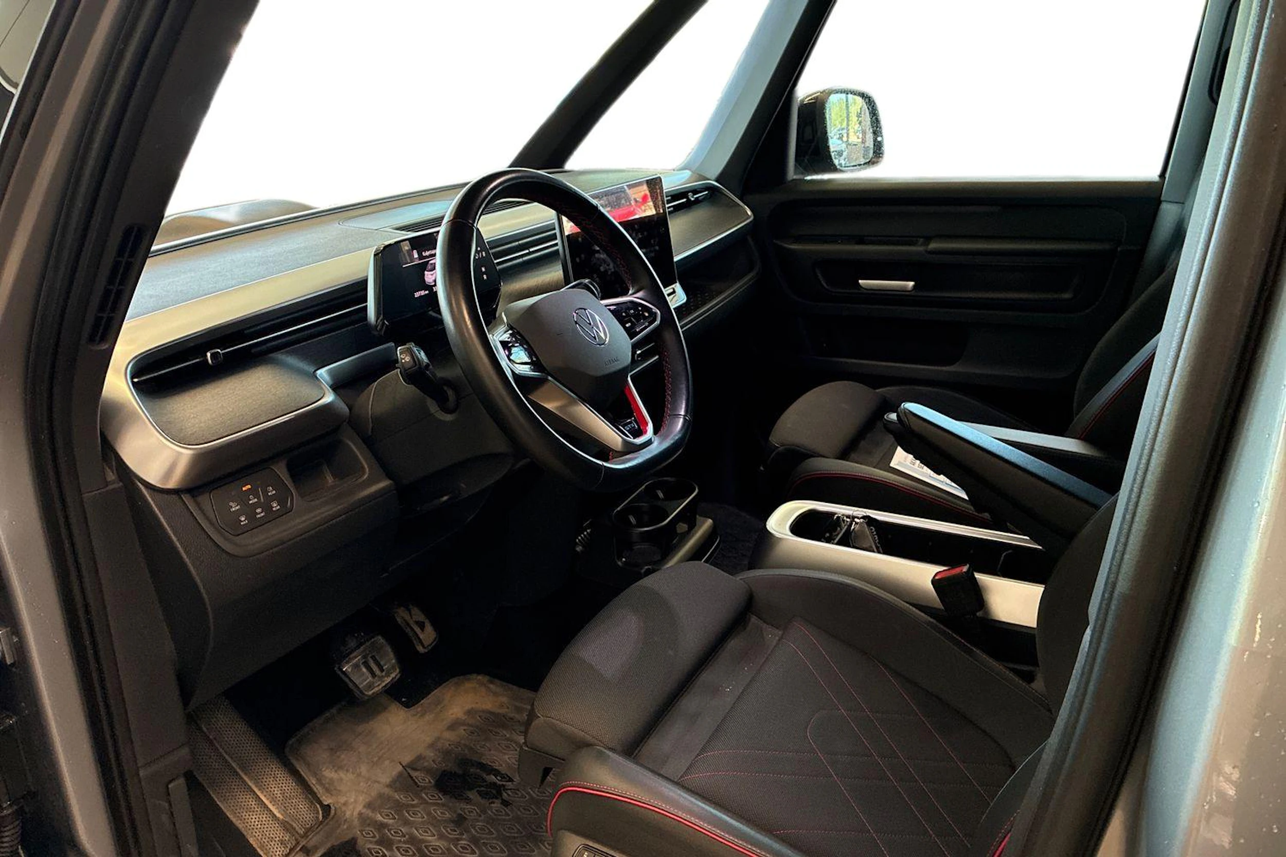 harmaa Volkswagen ID. Buzz 2025 kuva 3.