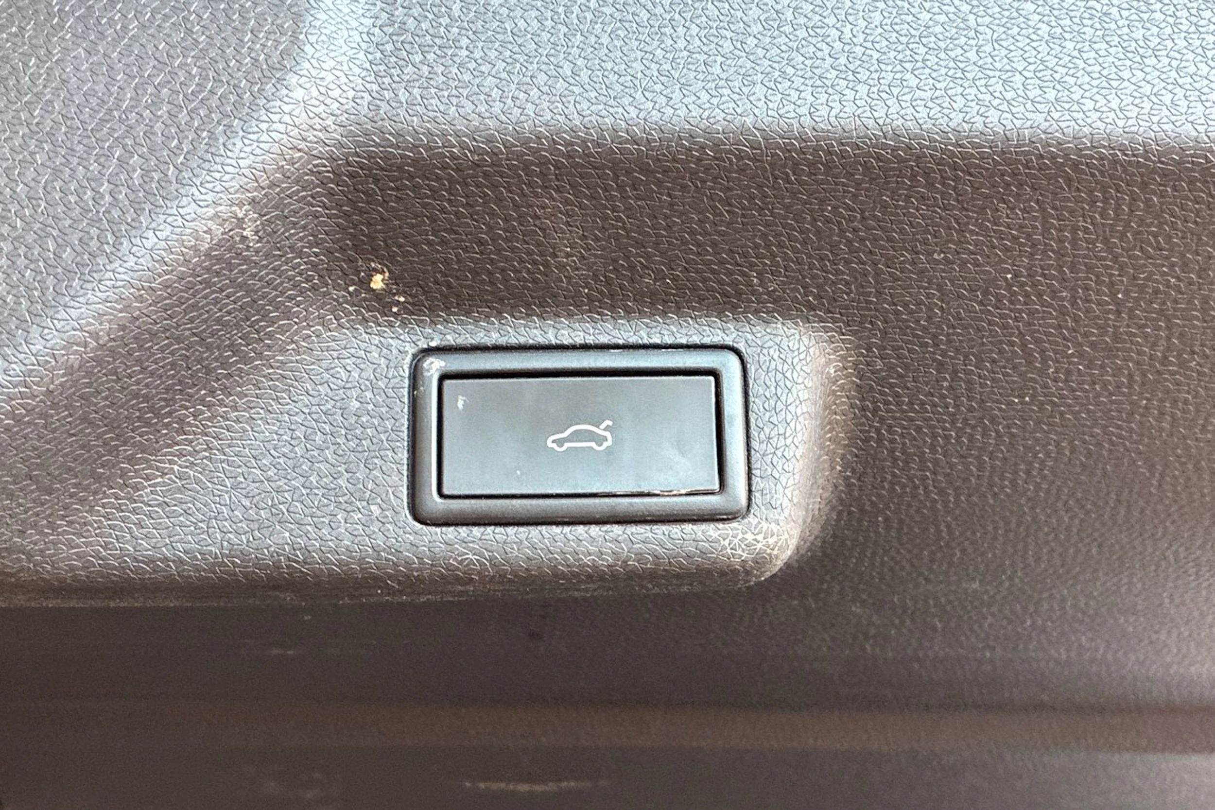 harmaa Volkswagen ID. Buzz 2025 kuva 11.