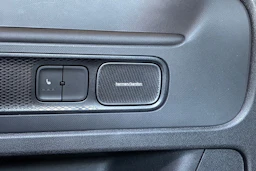 harmaa Volkswagen ID. Buzz 2025 kuva 13.