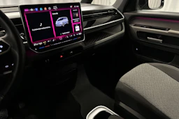 harmaa Volkswagen ID. Buzz 2025 kuva 32.