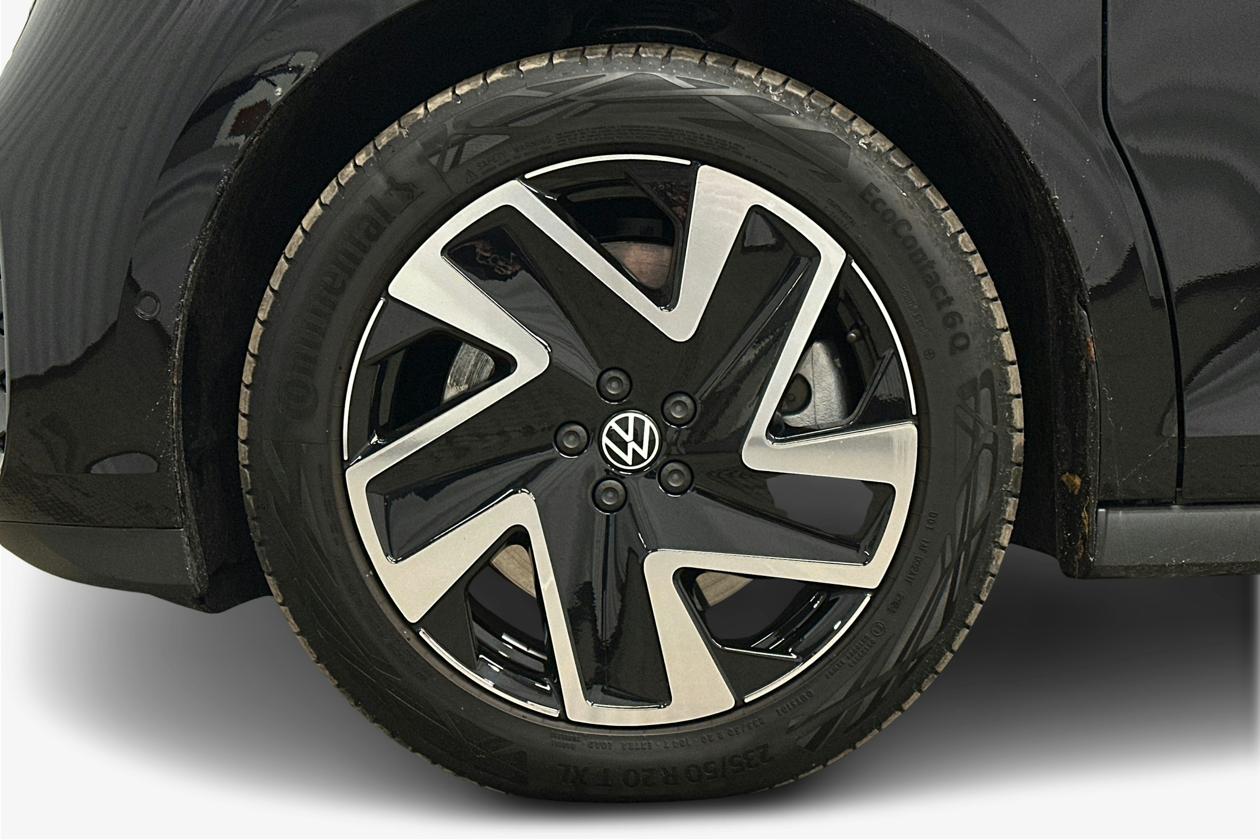 musta Volkswagen ID. Buzz 2025 kuva 9.