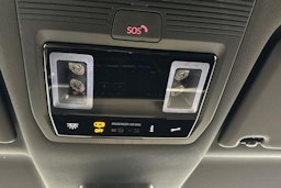 punainen Volkswagen ID. Buzz 2025 kuva 30.