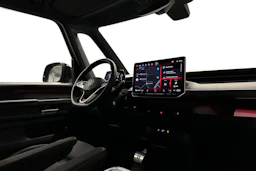 punainen Volkswagen ID. Buzz 2025 kuva 7.