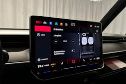punainen Volkswagen ID. Buzz 2025 kuva 17.