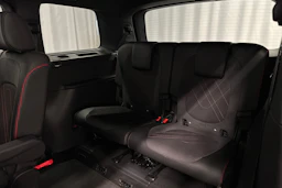 punainen Volkswagen ID. Buzz 2025 kuva 26.