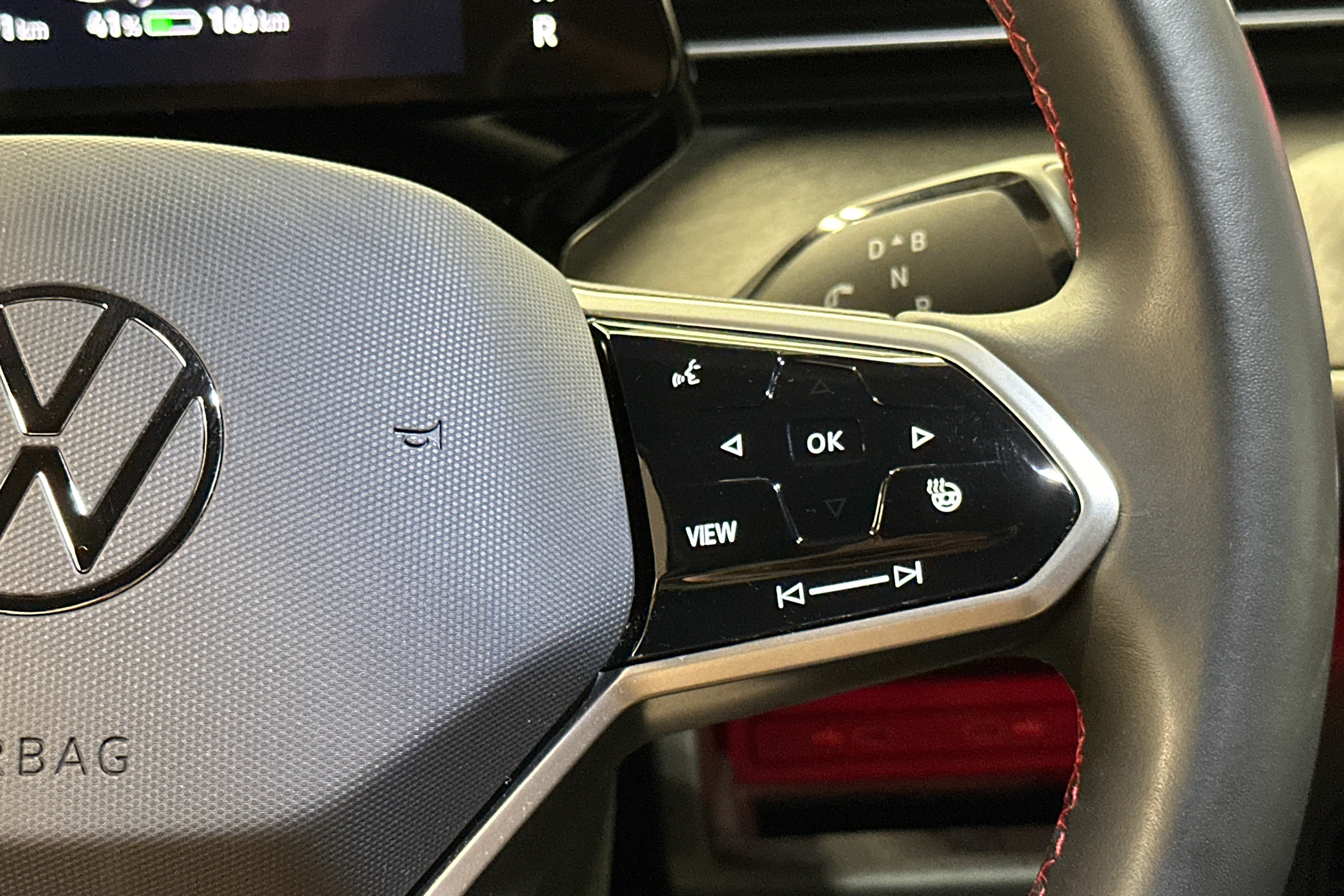 monivär. Volkswagen ID. Buzz 2025 kuva 16.