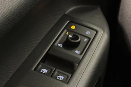 monivär. Volkswagen ID. Buzz 2025 kuva 18.