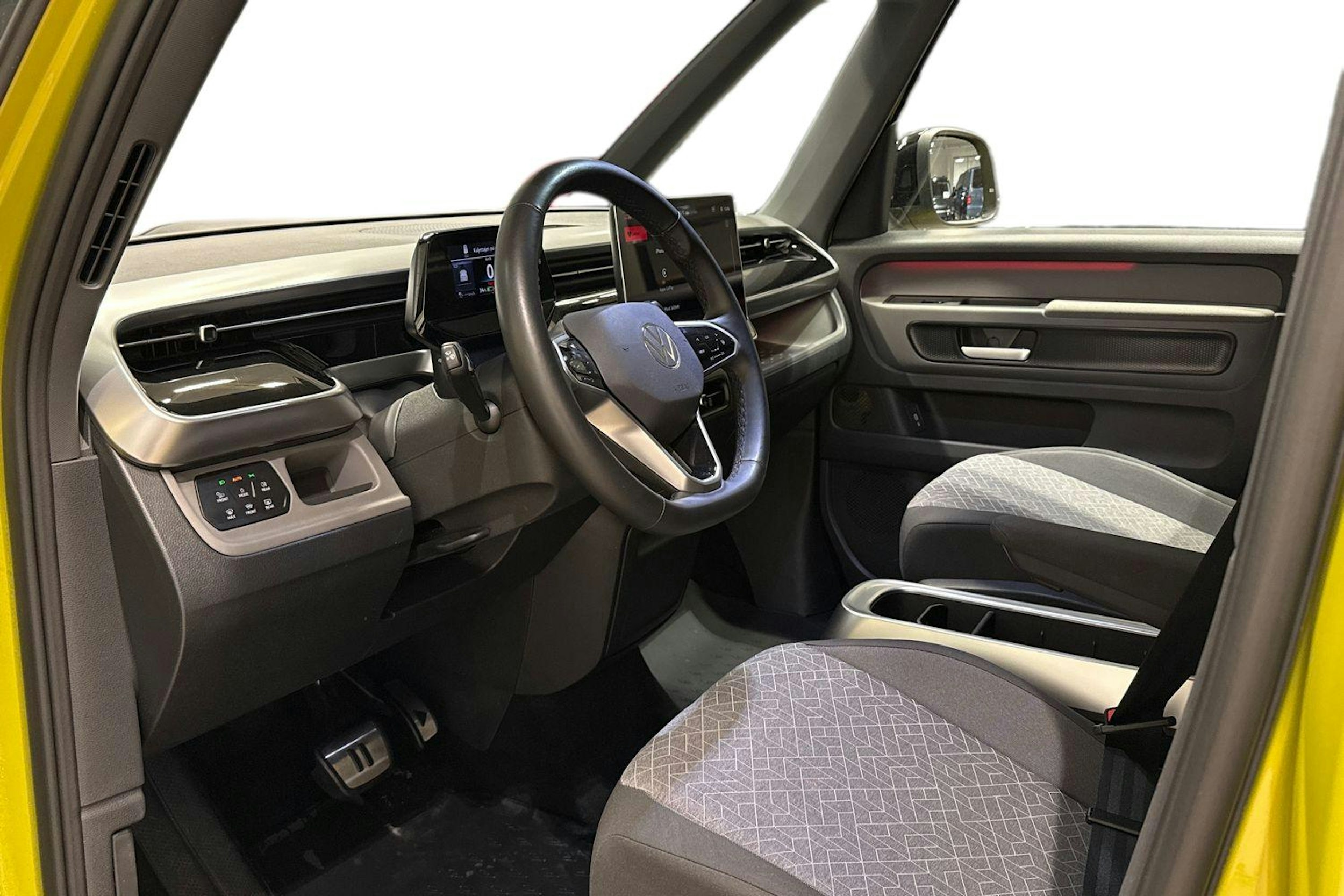 keltainen Volkswagen ID. Buzz 2025 kuva 8.