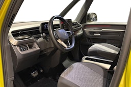 keltainen Volkswagen ID. Buzz 2025 kuva 8.