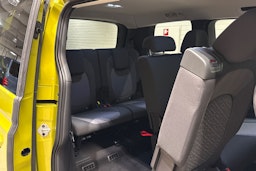 keltainen Volkswagen ID. Buzz 2025 kuva 17.