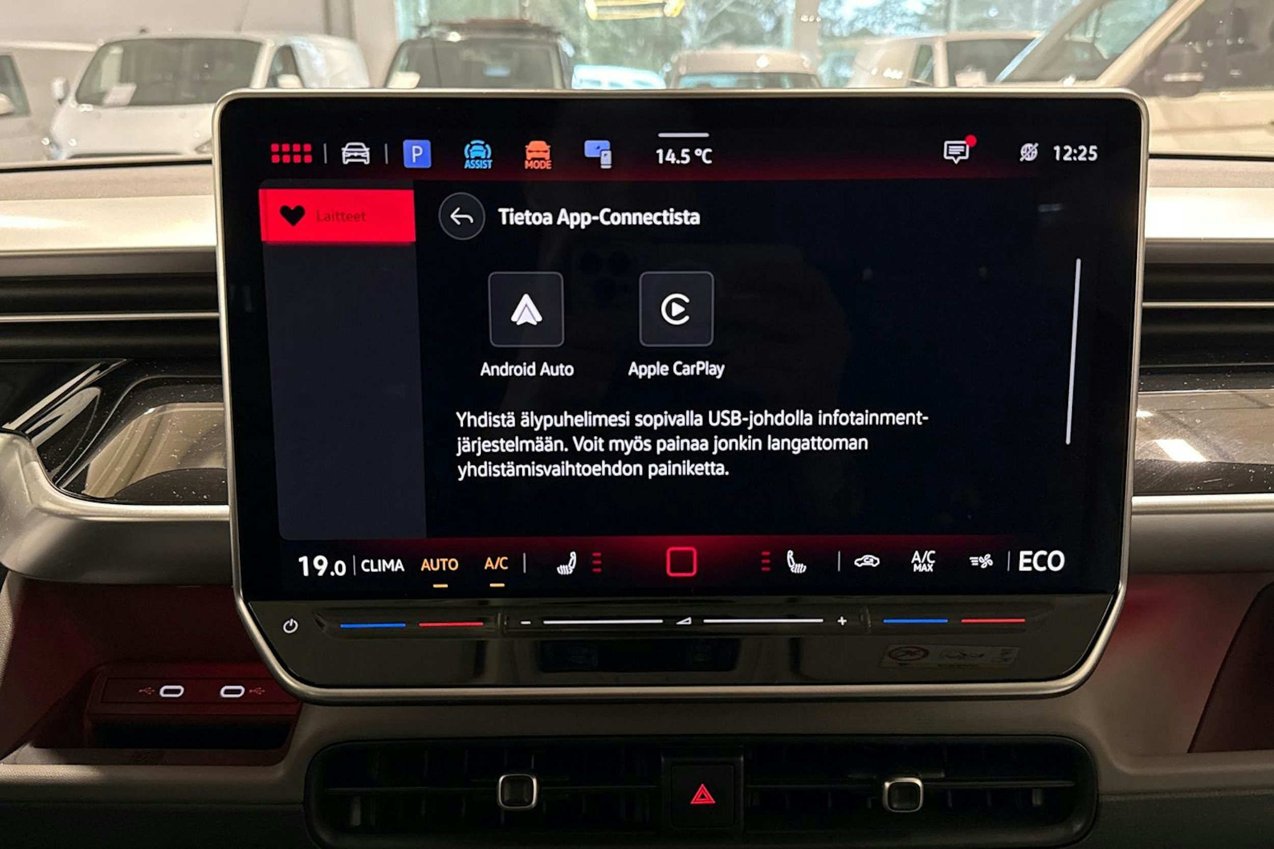 keltainen Volkswagen ID. Buzz 2025 kuva 35.