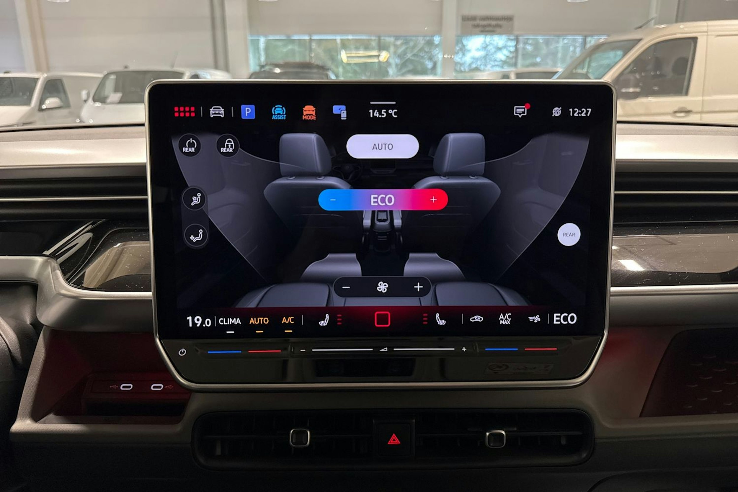 keltainen Volkswagen ID. Buzz 2025 kuva 37.