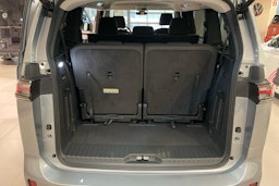 met. harmaa Volkswagen ID. Buzz 2025 kuva 13.