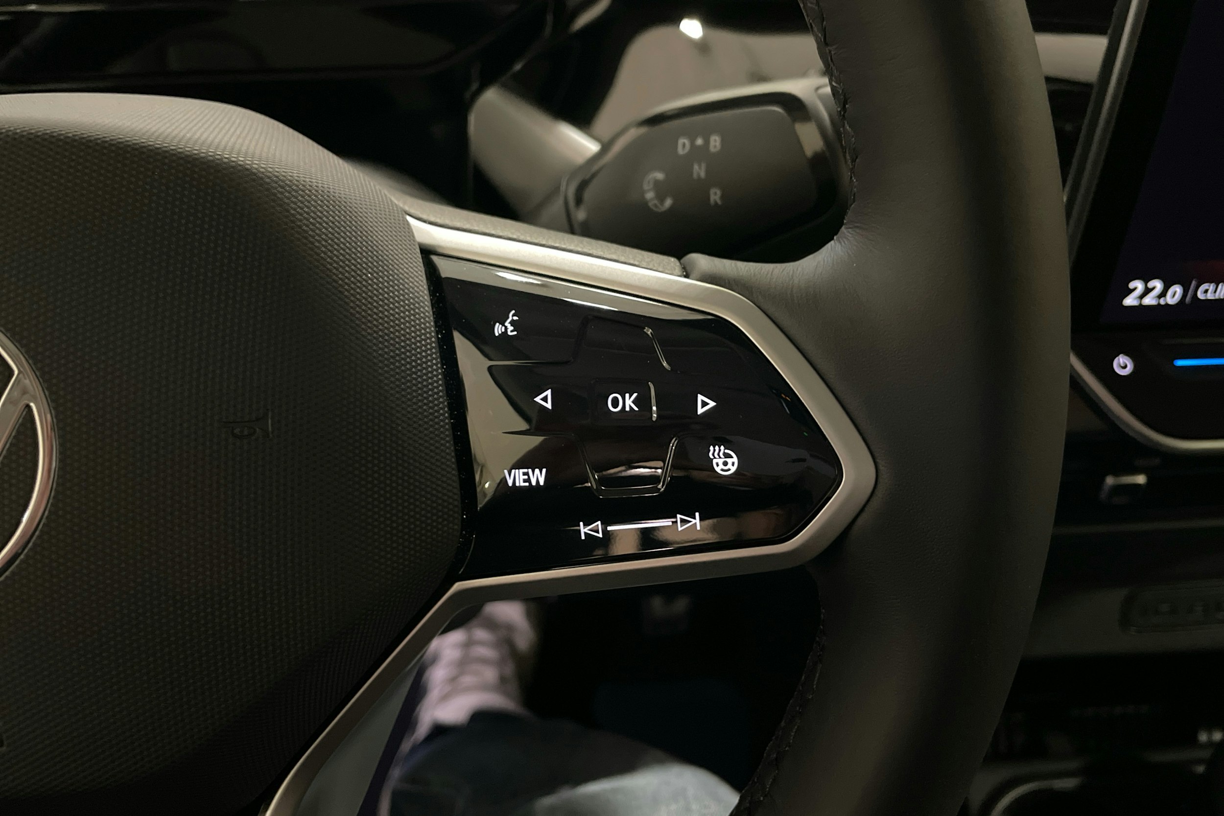 met. harmaa Volkswagen ID. Buzz 2025 kuva 20.