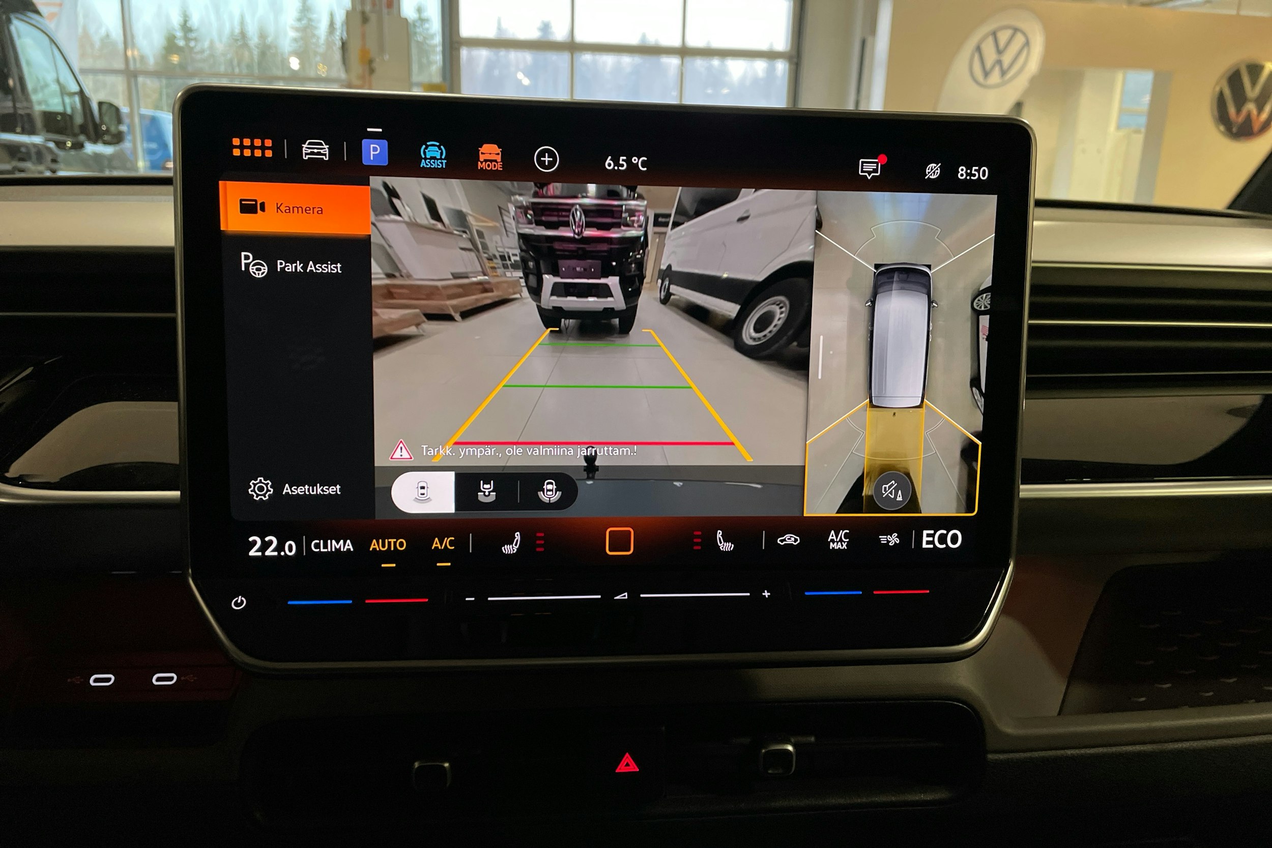 met. harmaa Volkswagen ID. Buzz 2025 kuva 24.