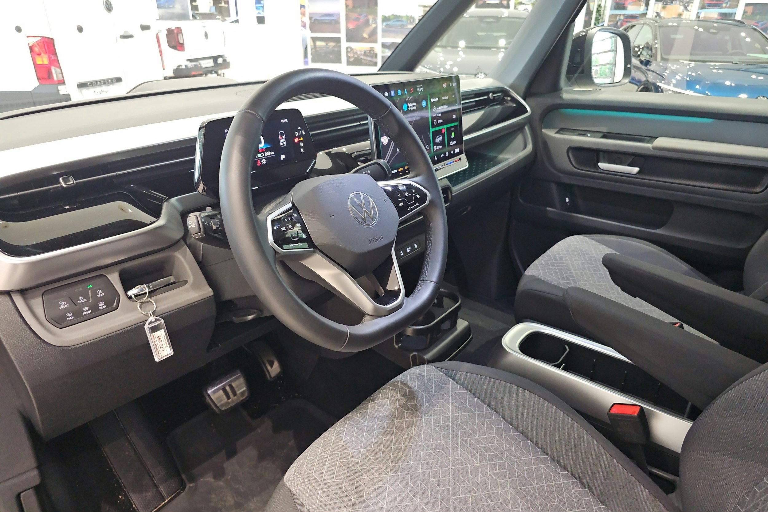 harmaa Volkswagen ID. Buzz 2025 kuva 6.