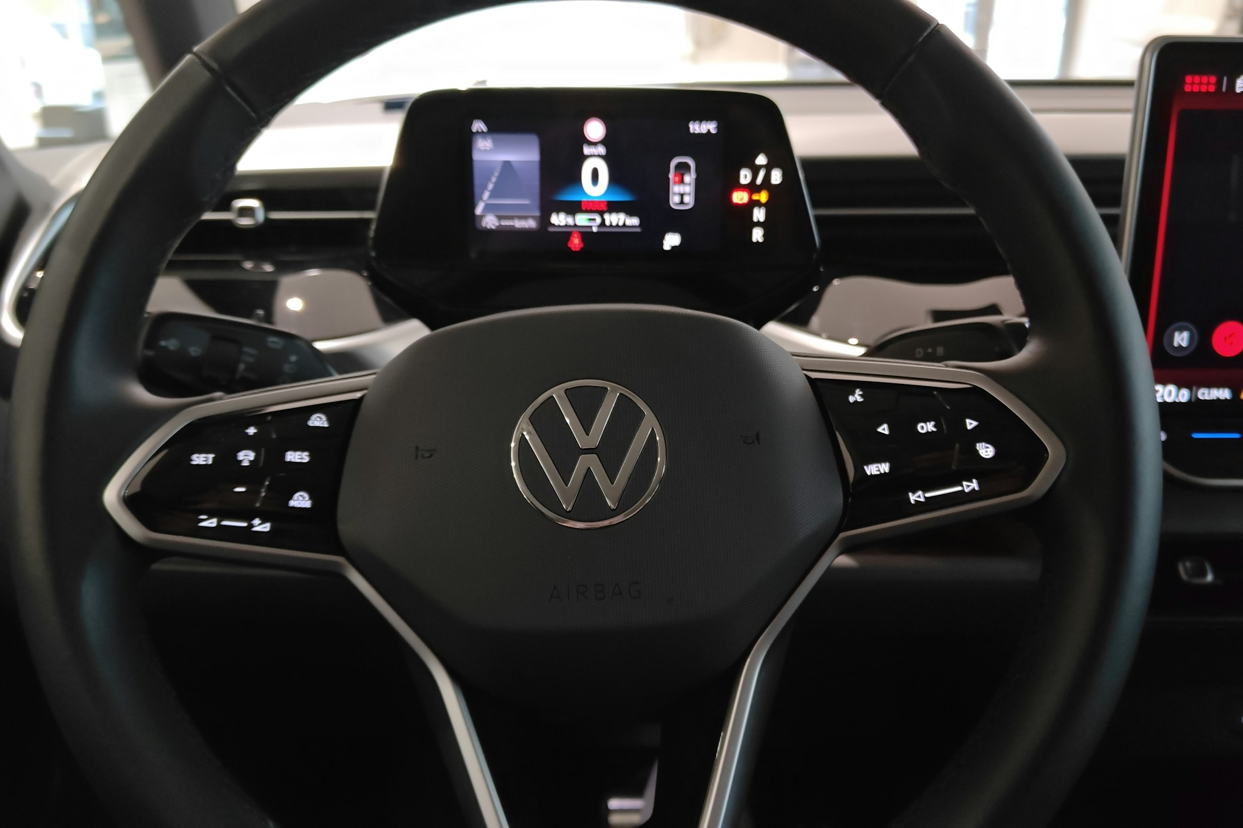 valkoinen Volkswagen ID. Buzz 2025 kuva 23.
