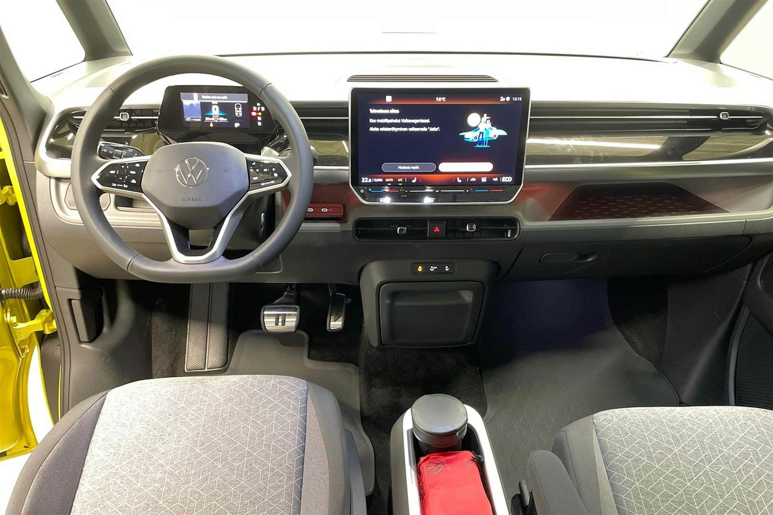 met. keltainen Volkswagen ID. Buzz 2025 kuva 7.