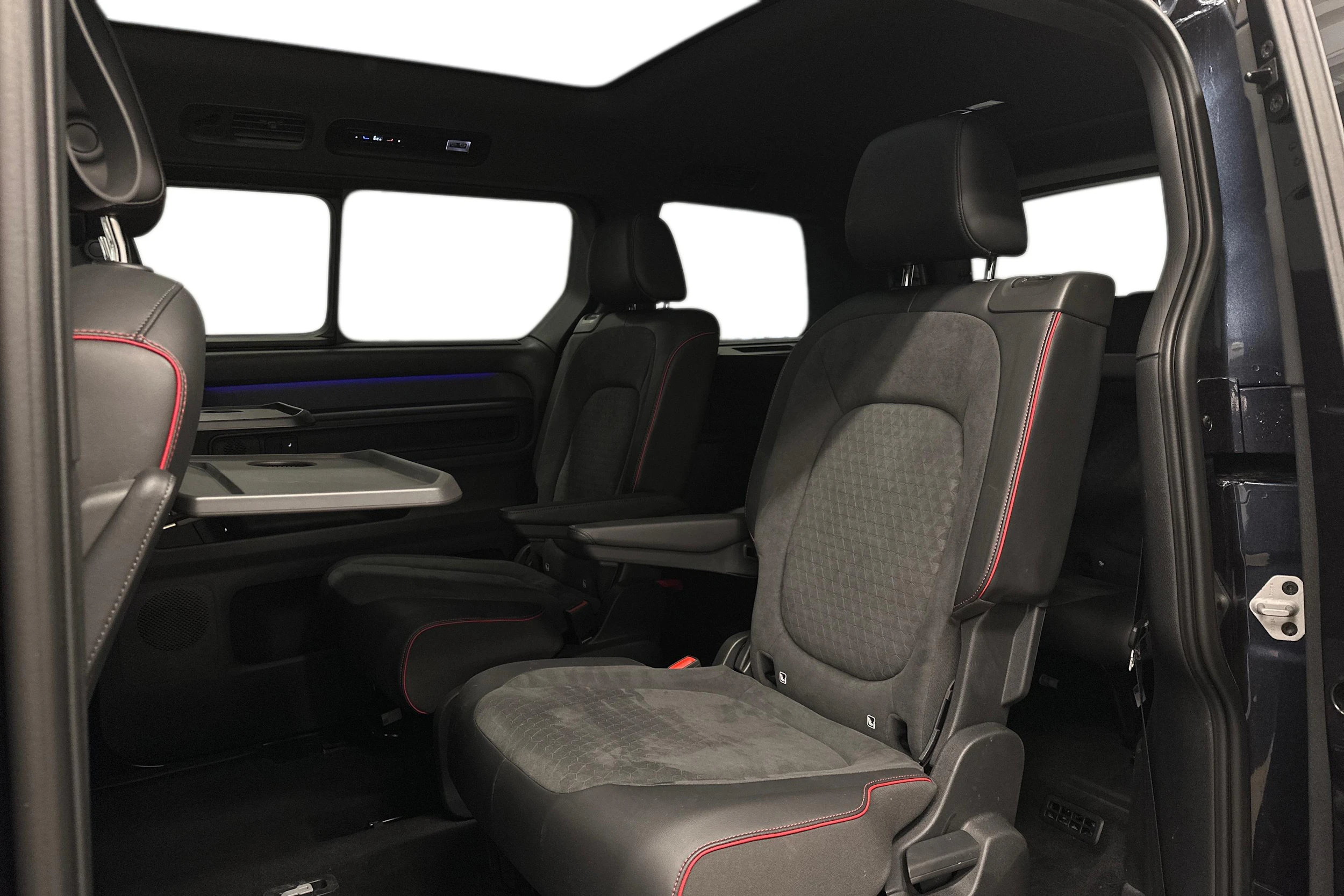 sininen Volkswagen ID. Buzz 2025 kuva 11.