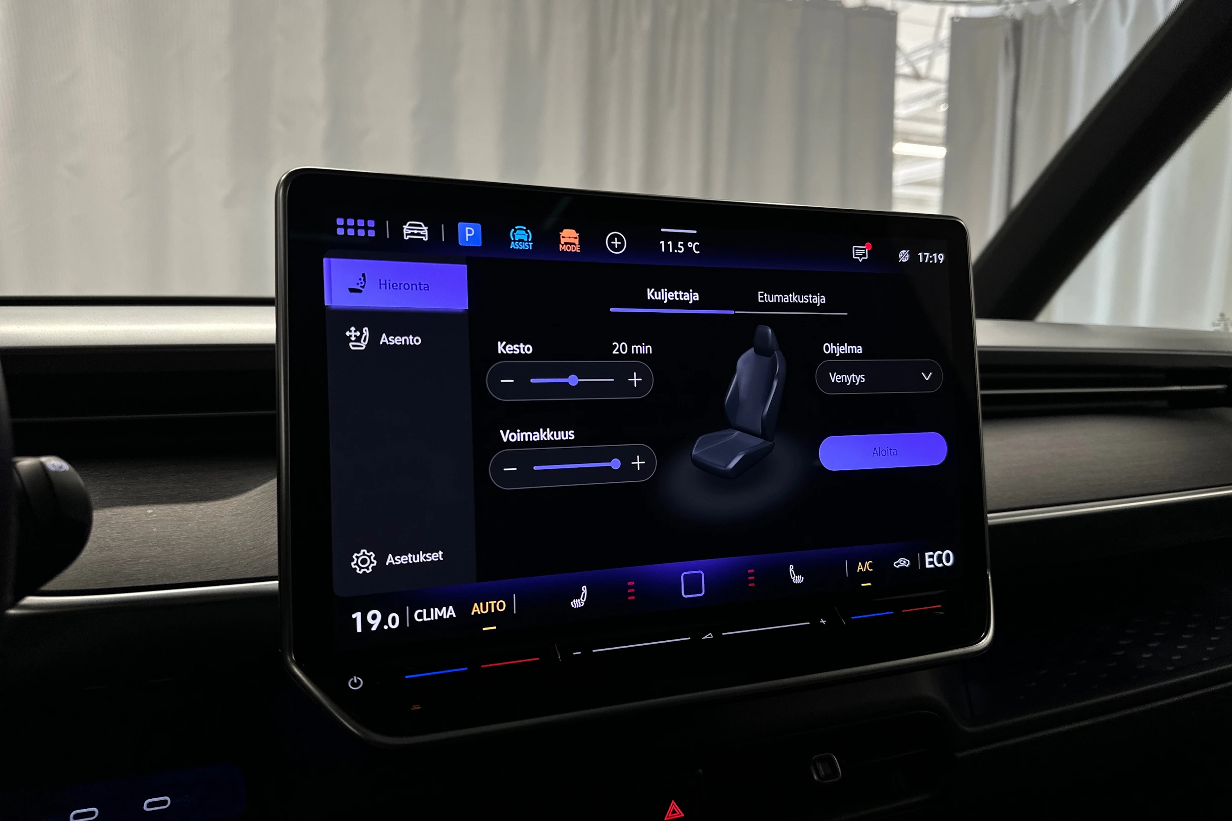 sininen Volkswagen ID. Buzz 2025 kuva 25.