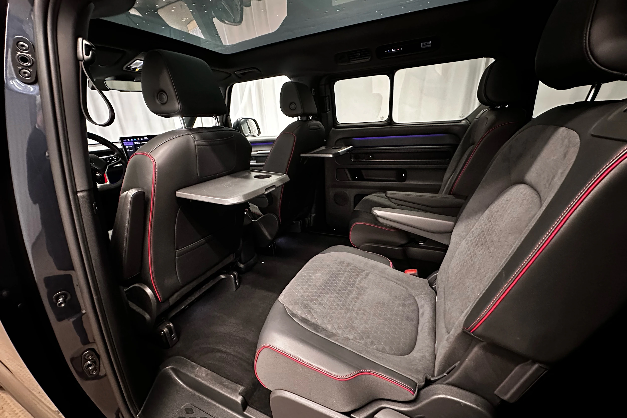 sininen Volkswagen ID. Buzz 2025 kuva 31.