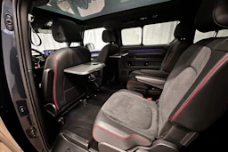 sininen Volkswagen ID. Buzz 2025 kuva 31.