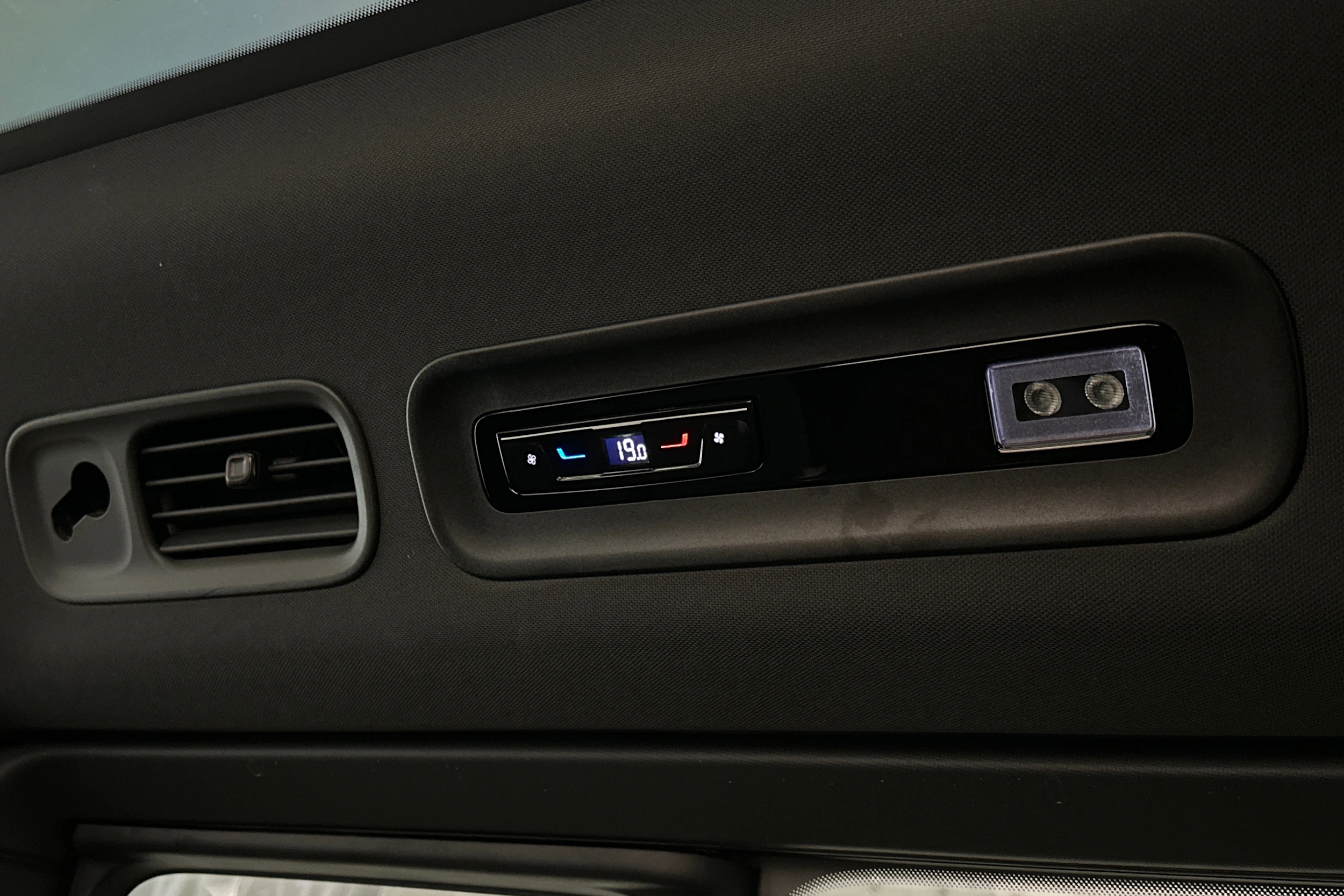 sininen Volkswagen ID. Buzz 2025 kuva 34.