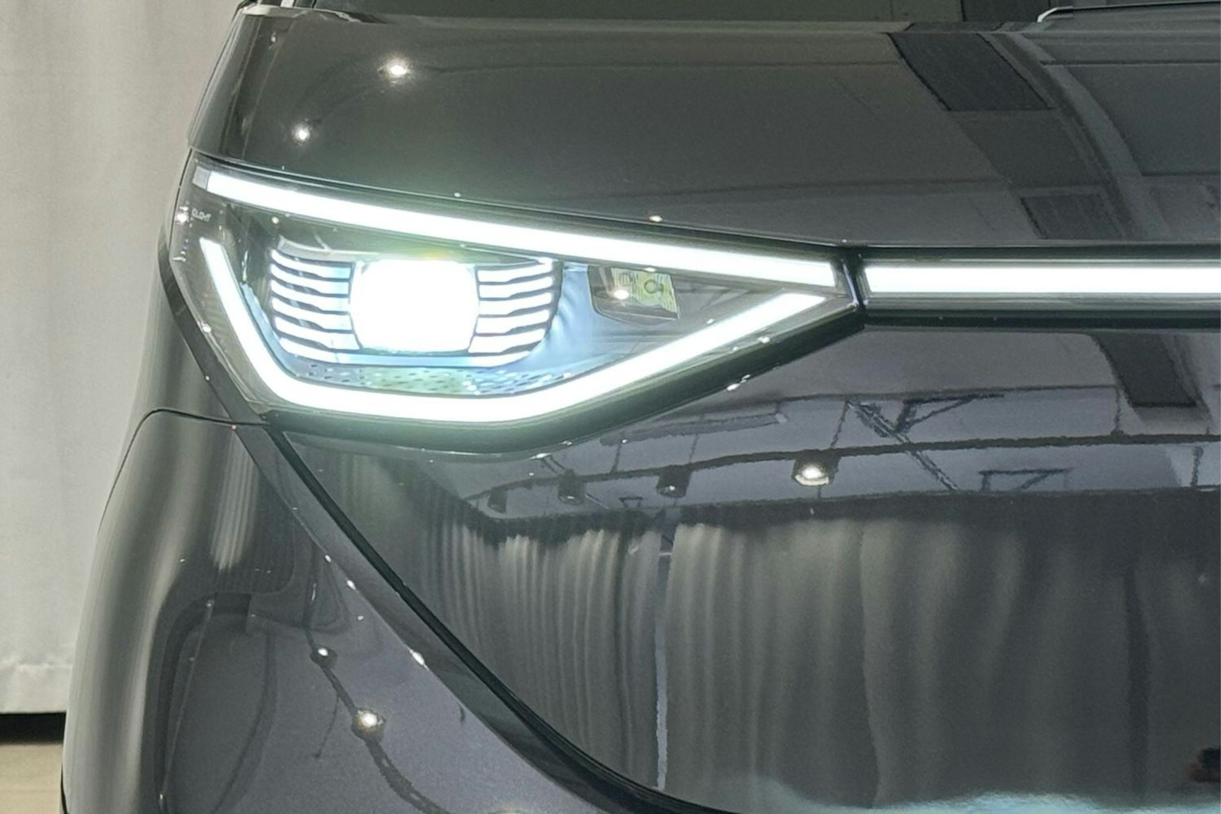 met. musta Volkswagen ID. Buzz 2025 kuva 10.