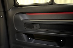 met. musta Volkswagen ID. Buzz 2025 kuva 16.