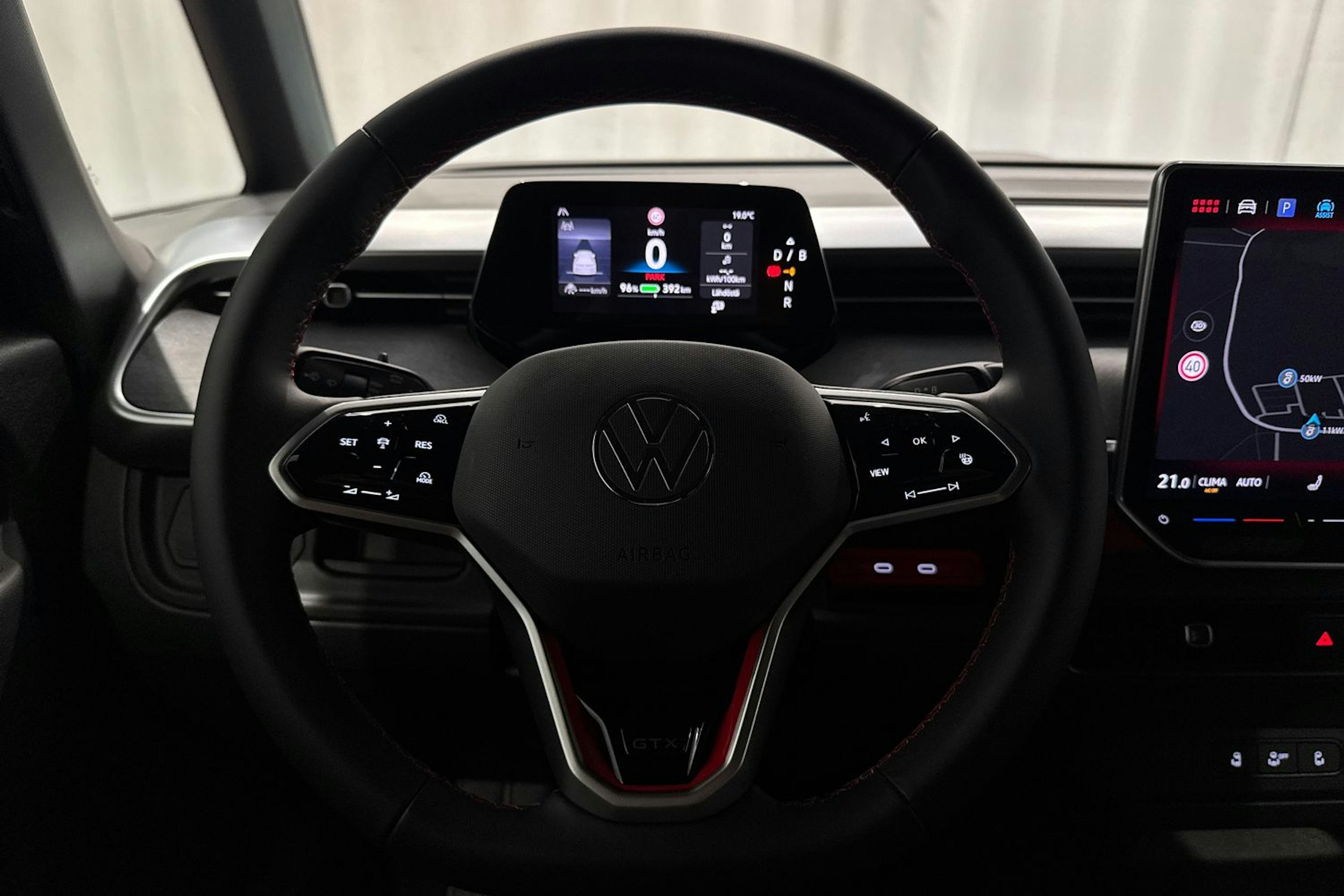 met. musta Volkswagen ID. Buzz 2025 kuva 19.
