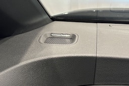 met. musta Volkswagen ID. Buzz 2025 kuva 21.