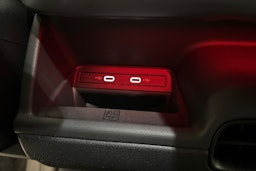 met. musta Volkswagen ID. Buzz 2025 kuva 34.