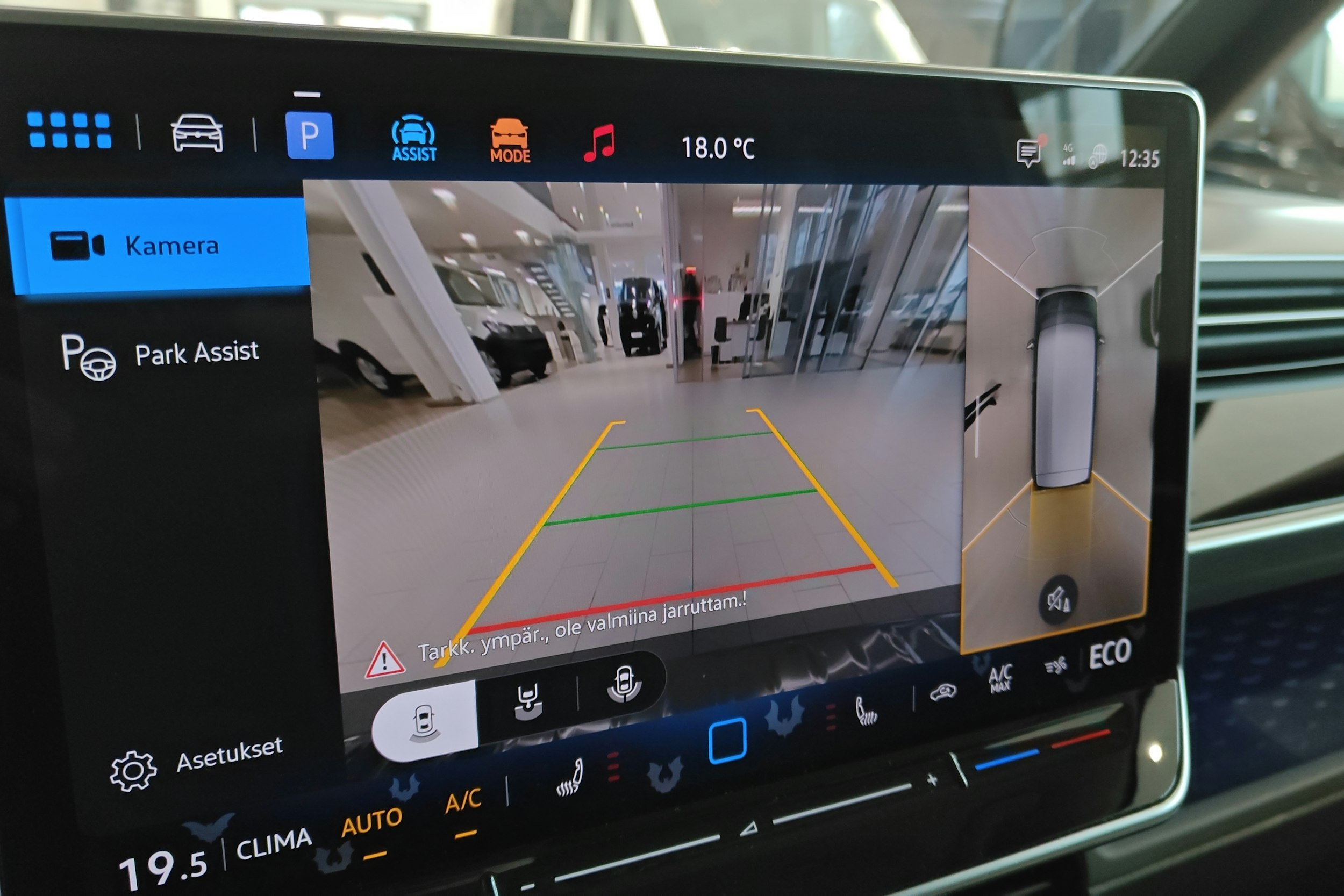 harmaa Volkswagen ID. Buzz 2025 kuva 14.